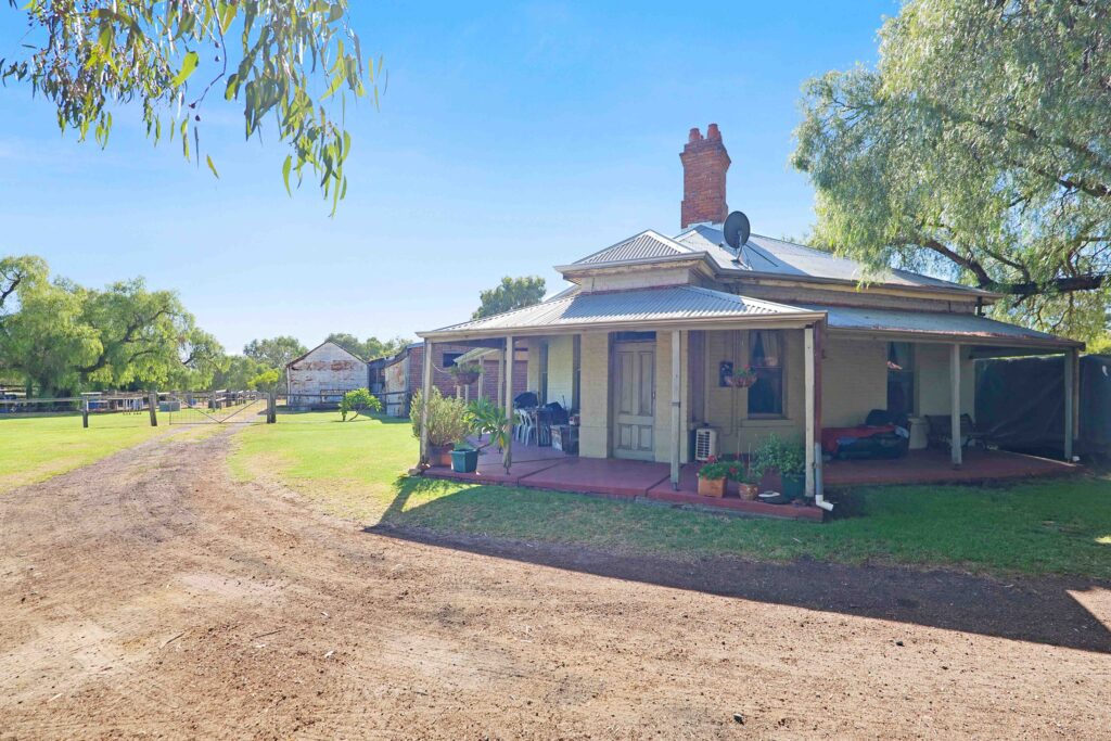106 & 108 Terrace Road, Guildford WA 6055