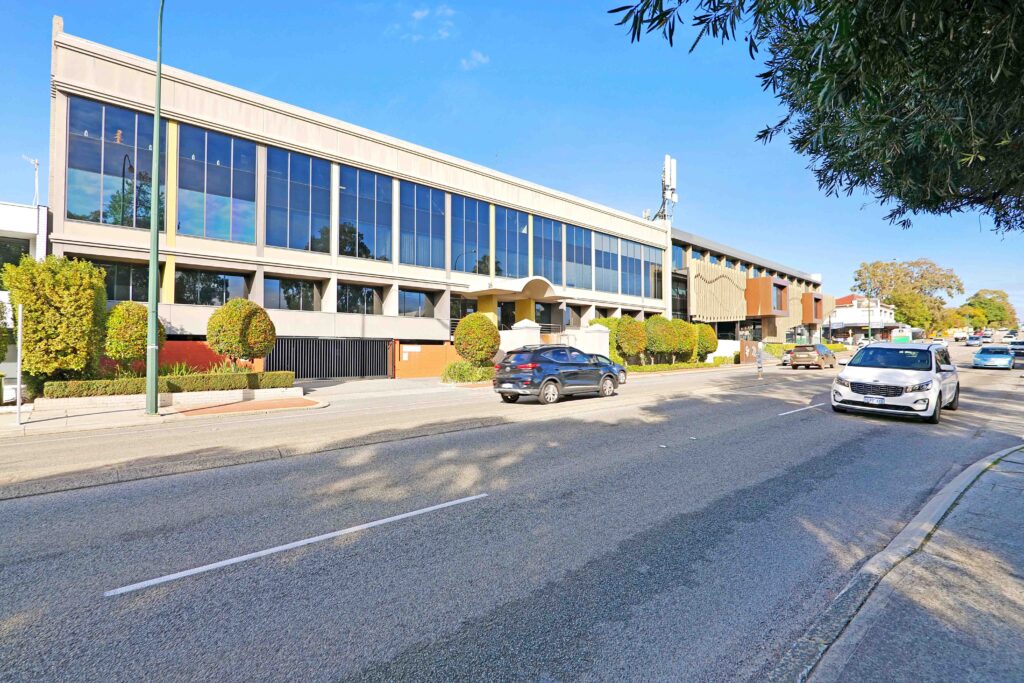 3/18 Stirling Highway, Nedlands WA 6009